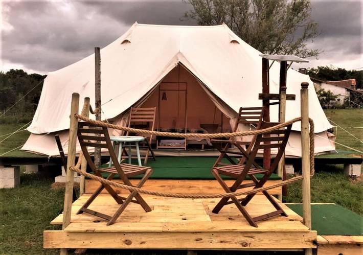 Tipi pour 5 personnes avec jardin in Le Vieux-Cérier, Charente