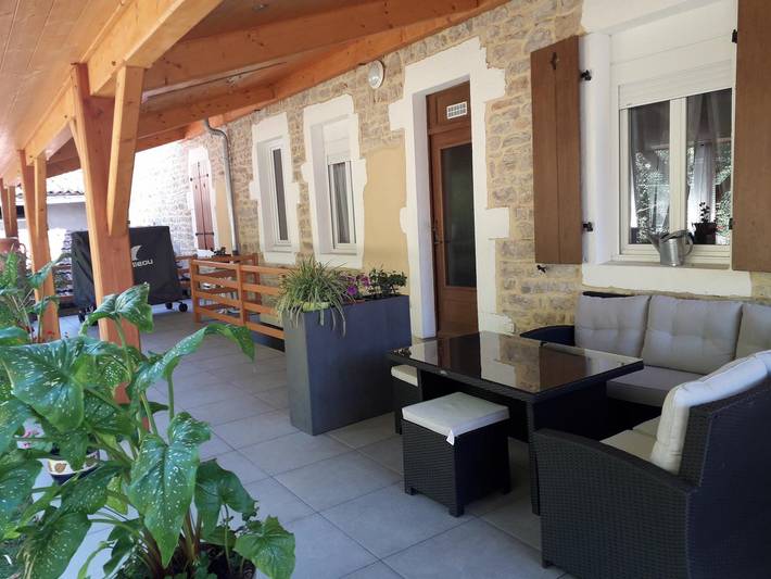 Gîte pour 6 personnes, avec Terrasse ainsi que Jardin et Vue