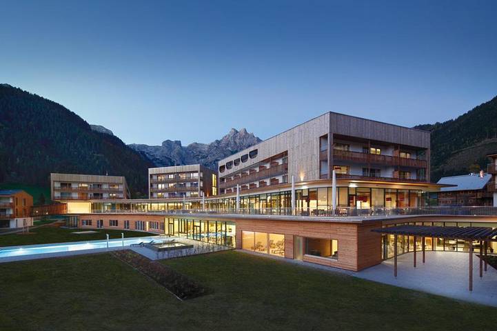 Hotel voor 2 personen, with Balkon and Terras as well as Whirlpool and Tuin in Werfenweng