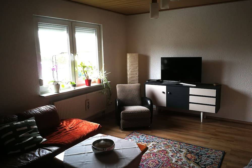 Ganze Wohnung, Ferienwohnung/monteurwohnung für 1-5 Personen mit Balkon in Neustadt bei Coburg, Oberes Maintal - Coburger Land