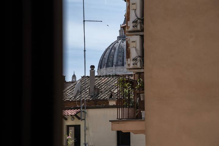 Gîte pour 3 personnes, avec balcon dans Basilique Saint-Pierre