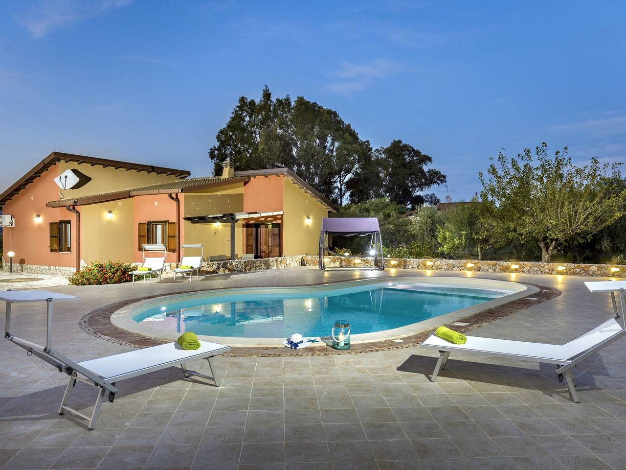 Casa vacanza a Vallo di Mazara a partire da 327€ a notte