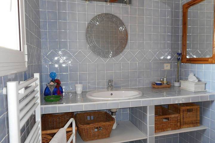 Sanary Small country house with garden. Small dogs accepted in Sanary-sur-Mer, Mediterranean Coast (France)