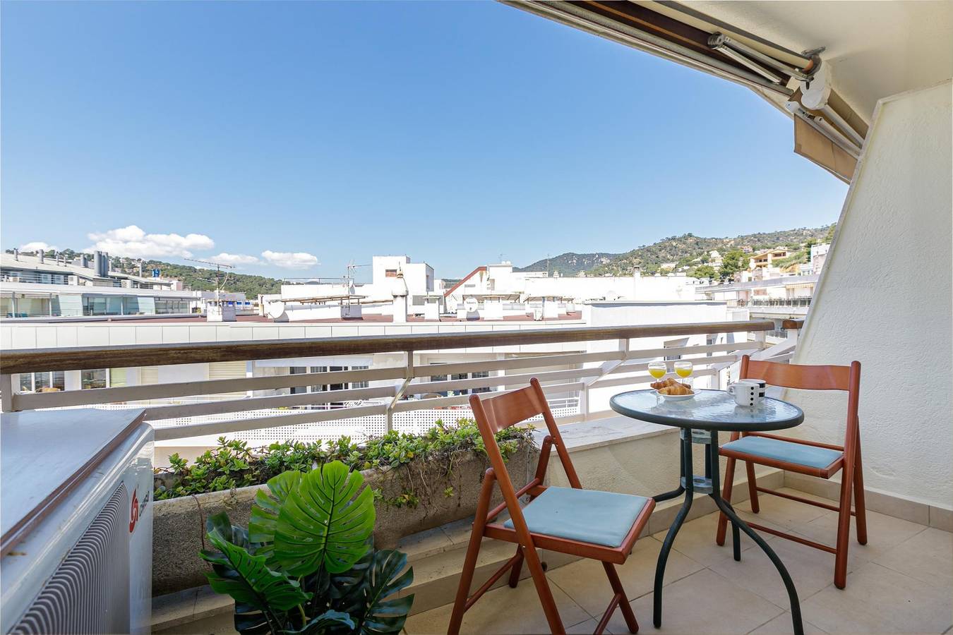 Entire holiday apartment, Beach Apartment 2 in Tossa De Mar in Tossa de Mar, Costa Brava