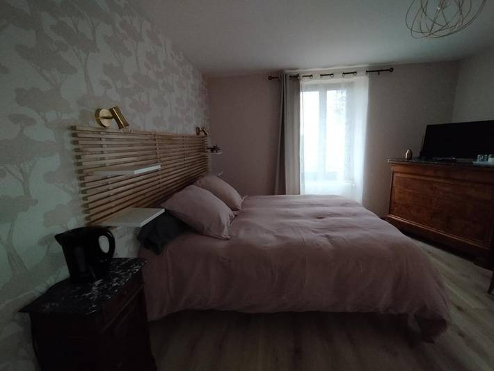 Location de vacances pour 4 personnes, avec Balcon et Jacuzzi ainsi que Terrasse et Jardin à La Chapelle-aux-Bois