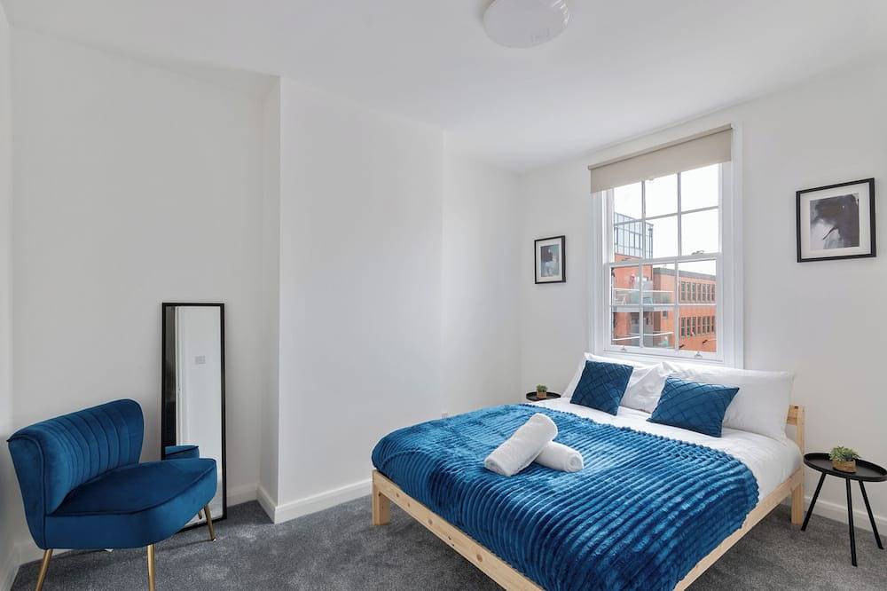 Entire apartment, St Albans Central - 2 bedroom flat - 1 Free parking in Hertfordshire