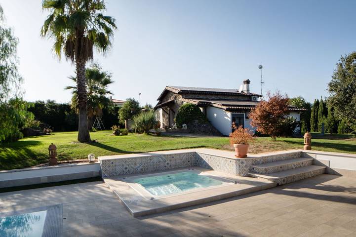 Villa für 10 Personen mit Pool in Velletri, Rom Provinz