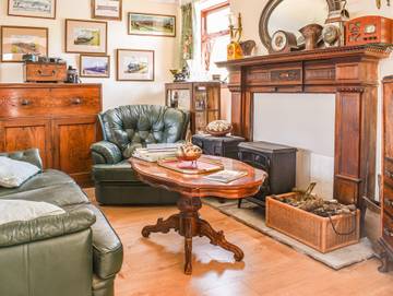 Holiday Rental for 11 People in Selsey, West Sussex, Photo 3