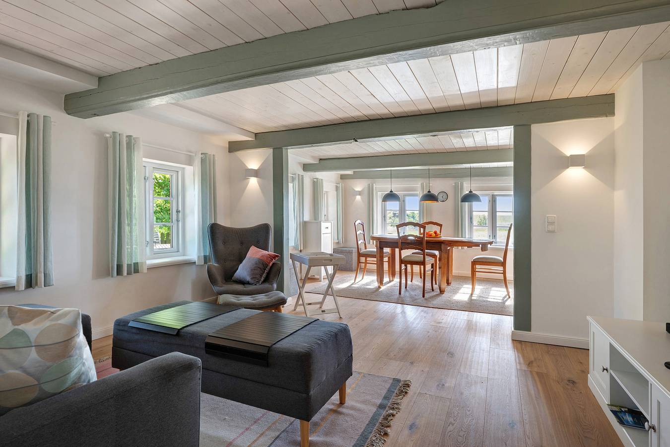 Ganze Wohnung, Ferienwohnung 'Große Koje' mit privater Terrasse, privatem Garten und Wi-Fi in Pellworm, Nordfriesische Inseln