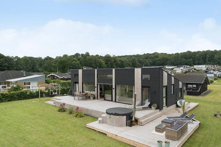 Ferienhaus für 8 Personen in Grønninghoved Strand