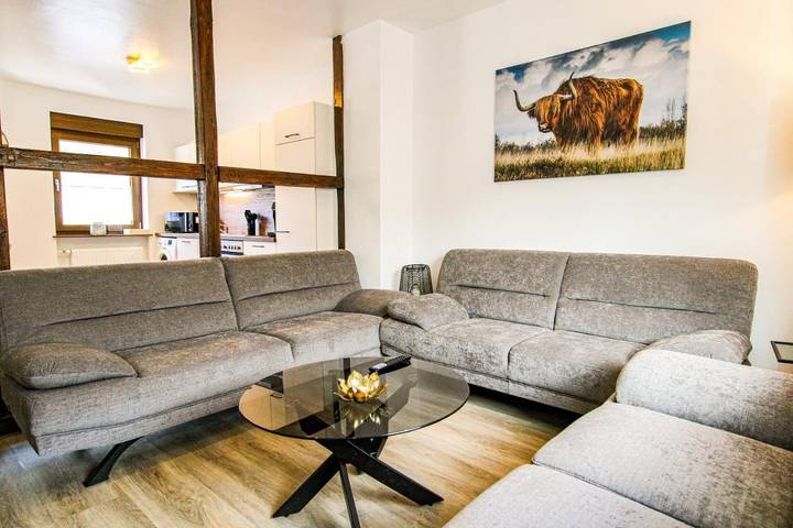 Ferienwohnung für 8 Personen, mit Terrasse und Ausblick in Neef