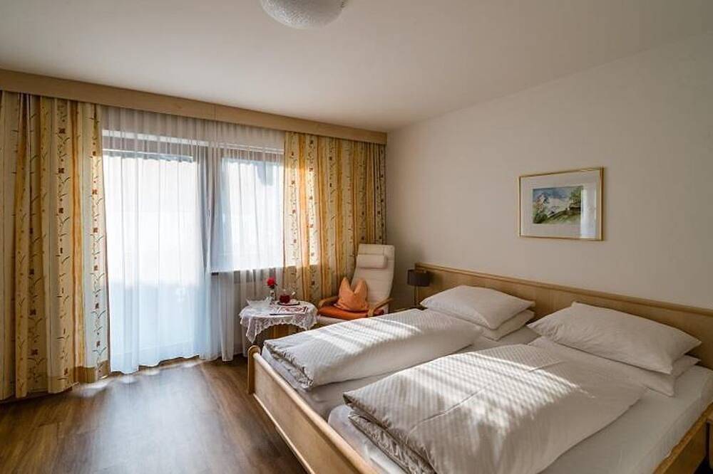 Comfortable double room with shower, Wc and balcony - Weinschreiber, Apart & in Rauris, Ski Amadé