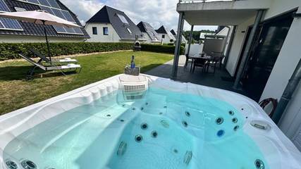 Ferienhaus für 8 Personen, mit Garten und Sauna sowie Seeblick, mit Haustier in Göhren-Lebbin