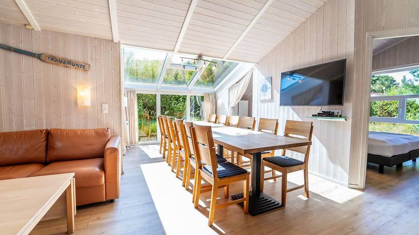 Ferienhaus für 12 Personen, mit Whirlpool und Sauna sowie Garten und Terrasse, mit Haustier in der Lübecker Bucht - 2