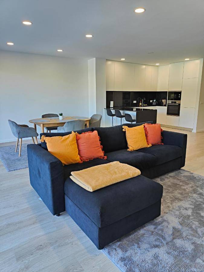 Gîte pour 4 personnes, avec vue sur le lac ainsi que balcon et vue à Bragança - 2