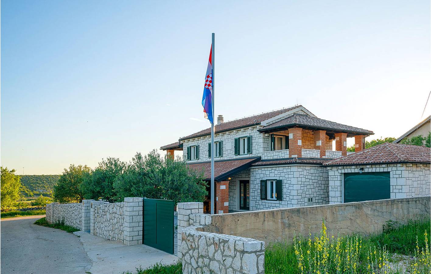 Ferienhaus für 10 Personen mit Terrasse in Skradin, Šibenik-Knin