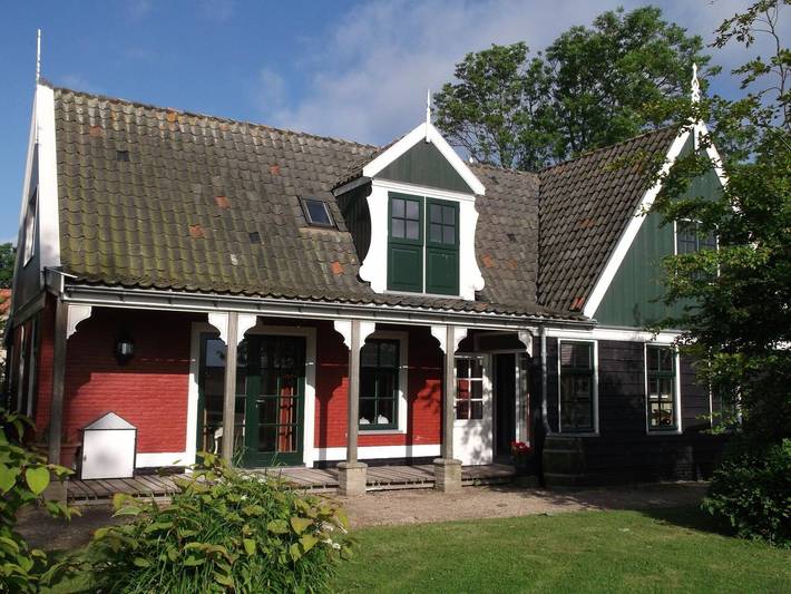Ferienhaus für 10 Personen, mit Terrasse und Garten