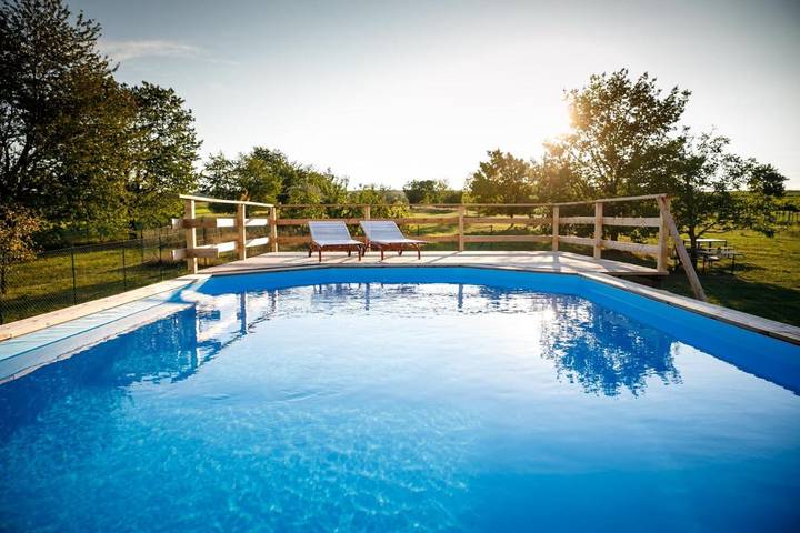 Ferienwohnung für 4 Personen, mit Garten und Pool - 1