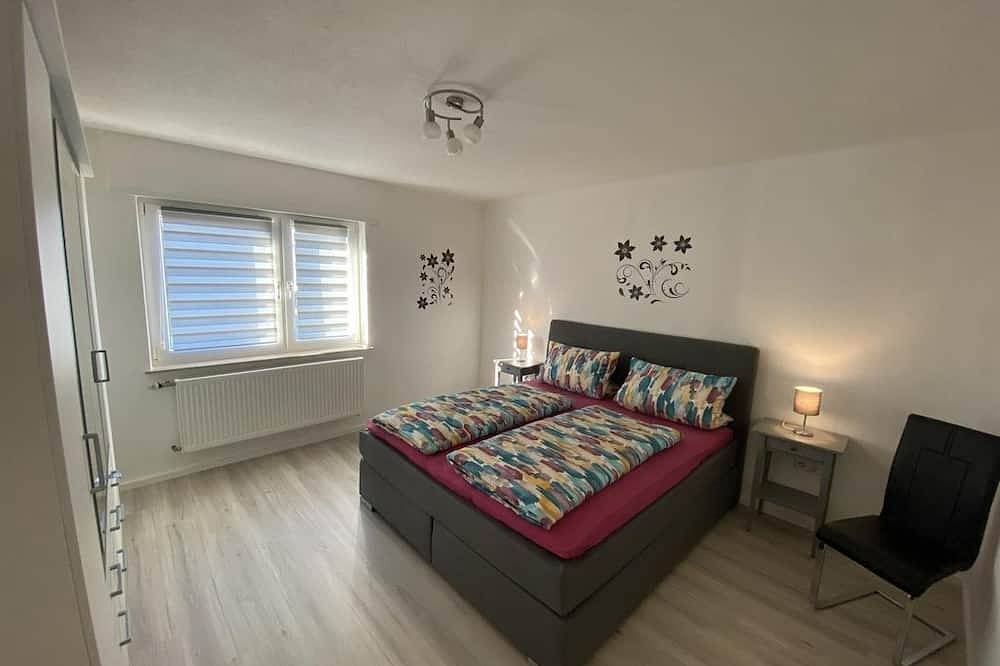 Appartement entier, Ferienwohnung \"Am Knopp\" - Appartement/fewo, Dusche und Bad, Wc, 2 Schlafräum in Pirmasens, Arrondissement du Palatinat-Sud-Ouest
