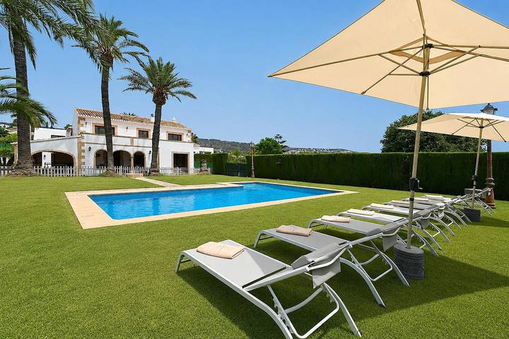 Casa rural para 14 personas, con Jardín y Piscina en Jávea