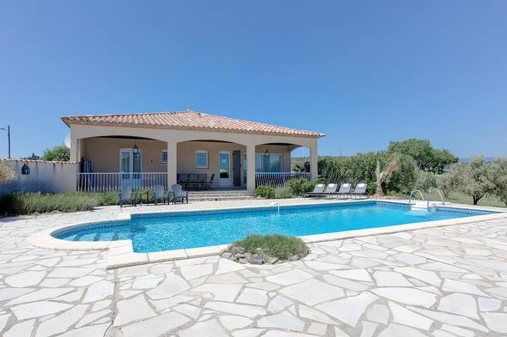 Location de vacances pour 10 personnes, avec Terrasse et Jardin à Aigne