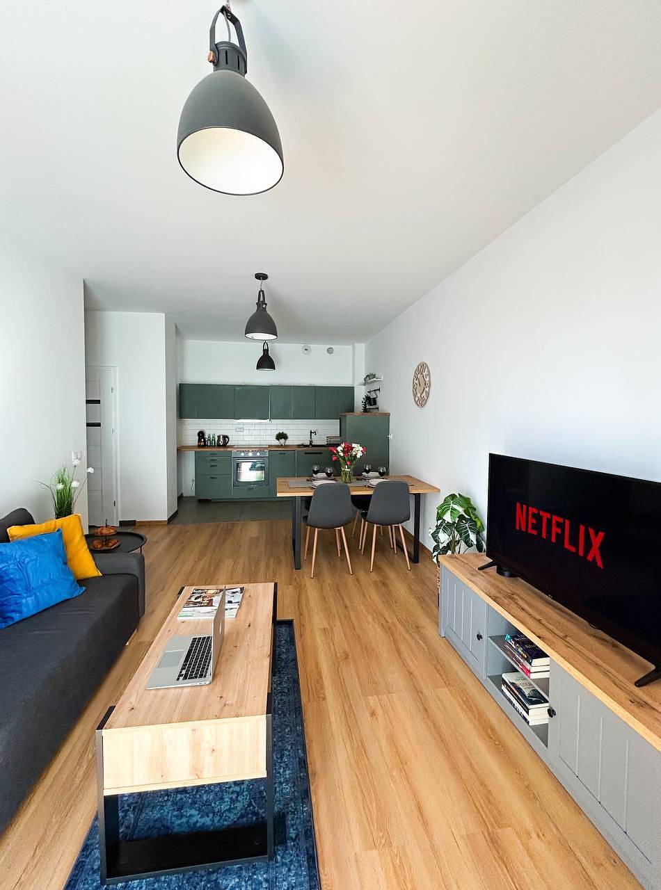 Ganze Wohnung, Ferienwohnung für 6 Personen mit Balkon/Terrasse in Łódź, Region Lodz