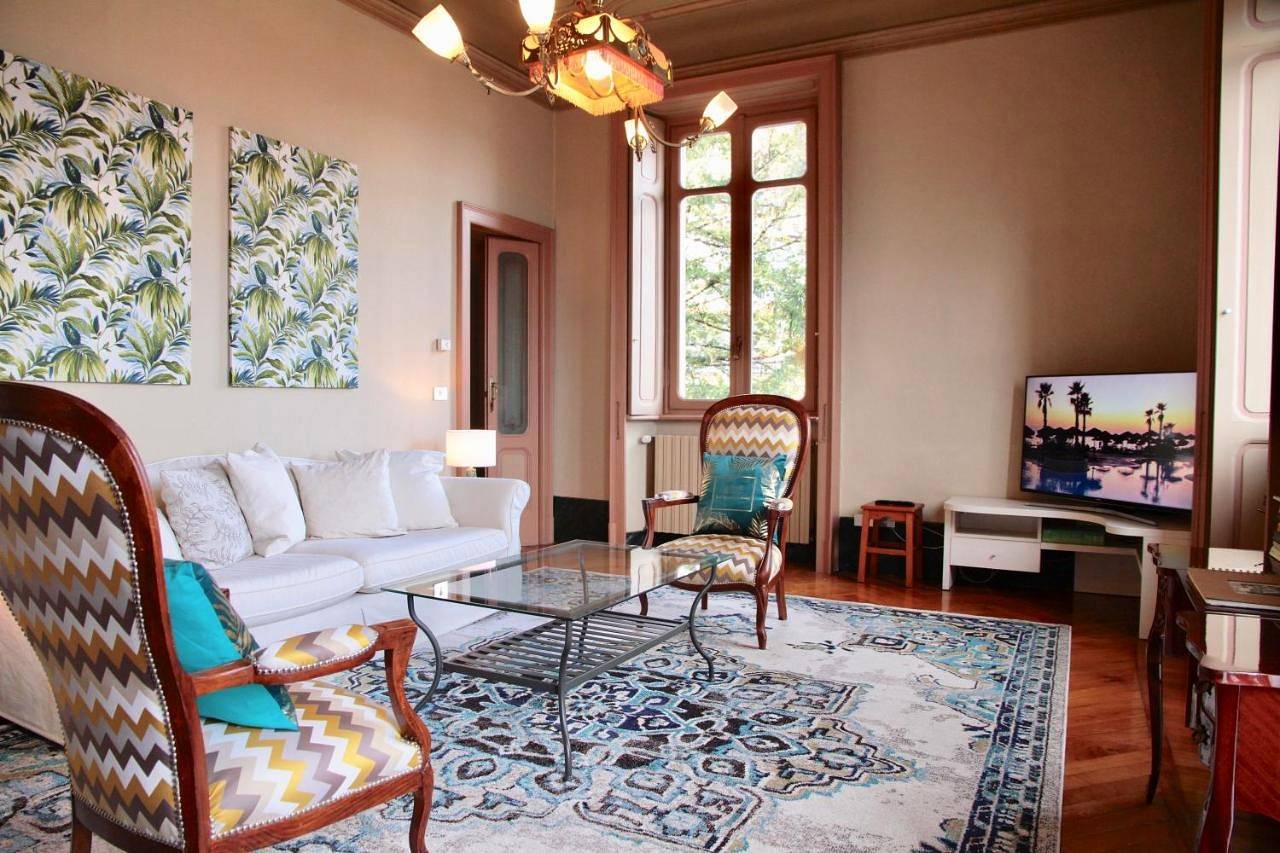 Villa Farinelli in Cadegliano-Viconago, Luganer See (Lombardei)