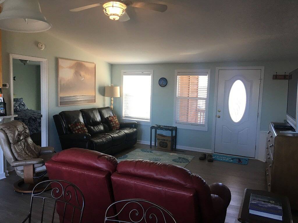 Kajakfahrer und Vogelbeobachter träumen: Frisch renoviert mit atemberaubender Aussicht in Camp Lejeune