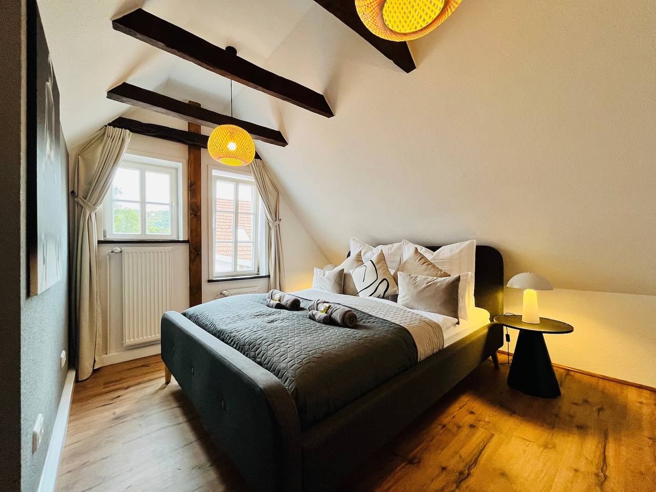 Ganze Ferienwohnung, Aycatcherhomes - Bigliving I 3 Bedrooms I 7 Persons I 2Bathrooms I Toplocation I Old City I Maisonette Boutique App Luna in Marburg, Lahntal