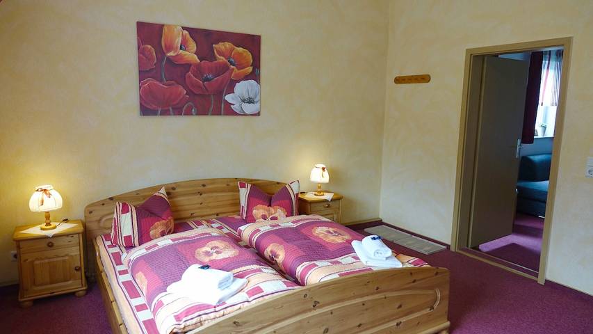 Ganze Ferienwohnung, Rennsteig-Pension Trautwein - Ferienwohnung mit einem Schlafraum in Scheibe-Alsbach, Neuhaus am Rennweg