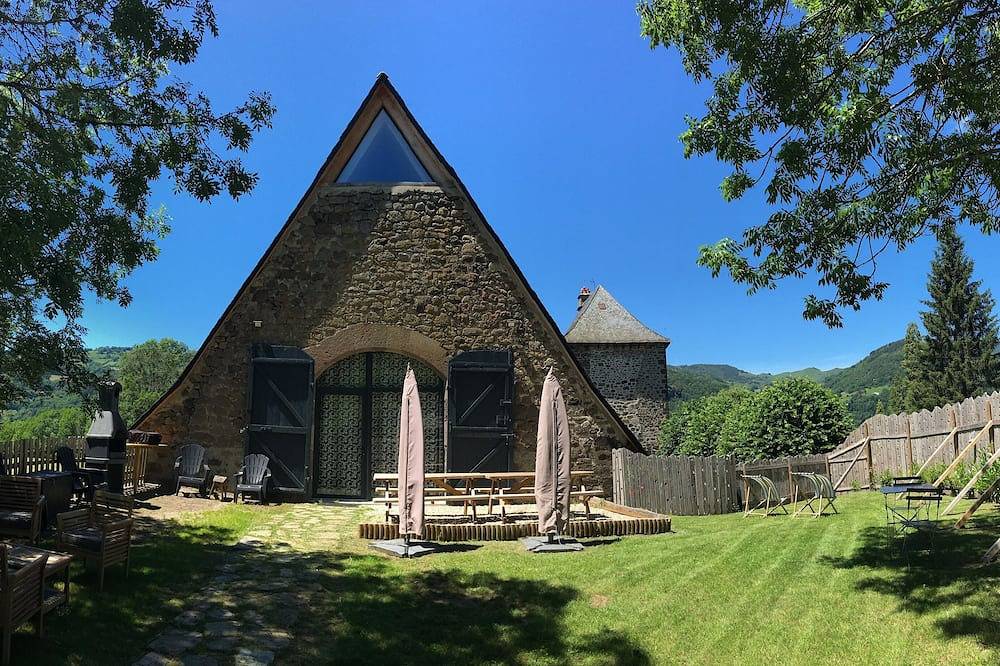 La Grange De La Salle 4 étoiles in Vic-sur-Cère, Région d'Aurillac