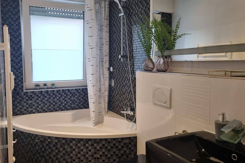 Ganze Wohnung, 2-Zimmer-Apartment I Küche I Balkon I Wlan I Prime I Gaming I Pkw-Stellplatz in Lünen, Ruhrgebiet