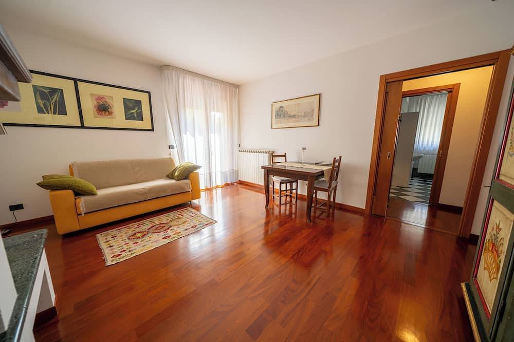 Ganze Wohnung, Elegant apartment with garden and parking spot, close to Airport and Venice in Venedig, Lagune von Venedig