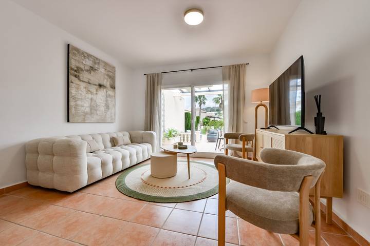 Bungalow für 6 Personen, mit Terrasse und Pool sowie Garten, kinderfreundlich in Calpe - 4
