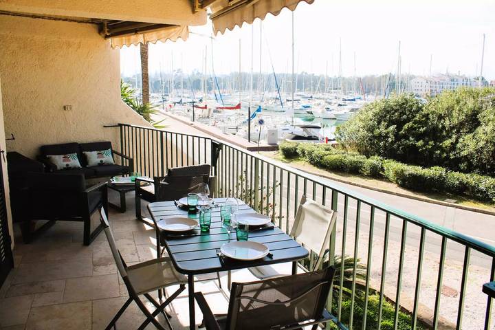 Gîte pour 6 personnes, avec Terrasse et Piscine dans Port Cogolin - 3
