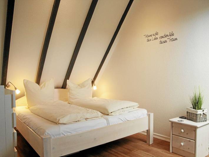 Ganze Wohnung, Geschmackvoll eingerichtete Ferienwohnung im Strandhaus-Stil in Nordfriesische Inseln (Schleswig-Holstein) (Schleswig-Holstein), Wenningstedt