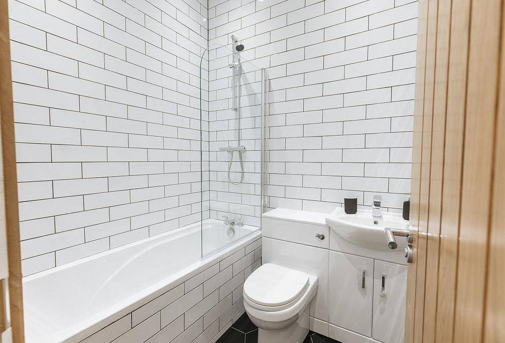Entire apartment, St Marys Apartment // 1 Bedroom Modern Accommodation In The Market Town Penistone, Peak District, Uk in Penistone TC, South Yorkshire