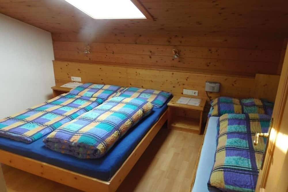 Schattaugut : Apartment with Garden View in Eben im Pongau, Tennengau