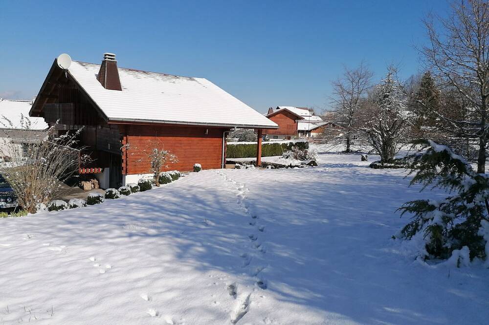 Chalet à 1000 m D'altitude Situé à 1km D'une Station et à 10 min D'evian in Thollon-les-Mémises, Thonon-les-Bains region
