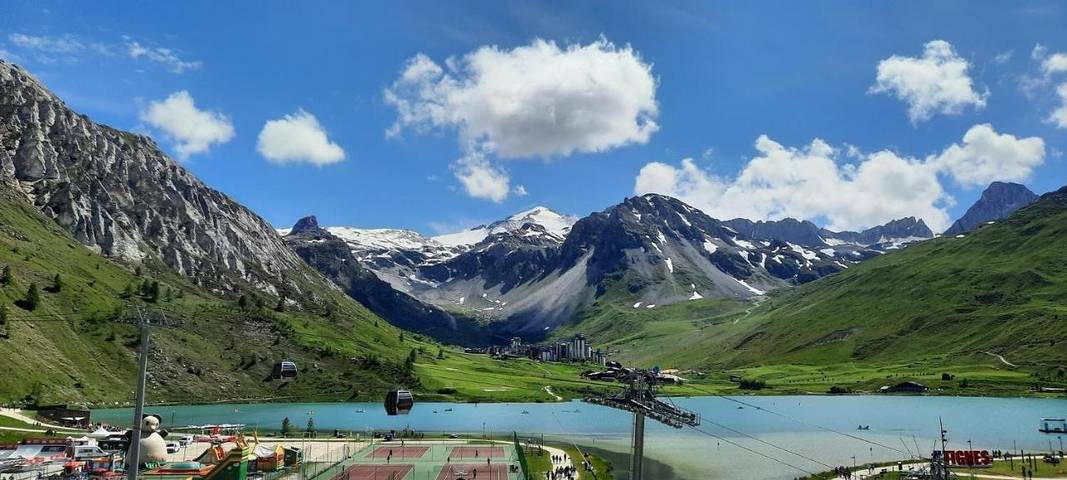 Hôtel pour 5 personnes, avec terrasse ainsi que vue et sauna, animaux acceptés dans Office De Tourisme De Tignes Le Lac - 4