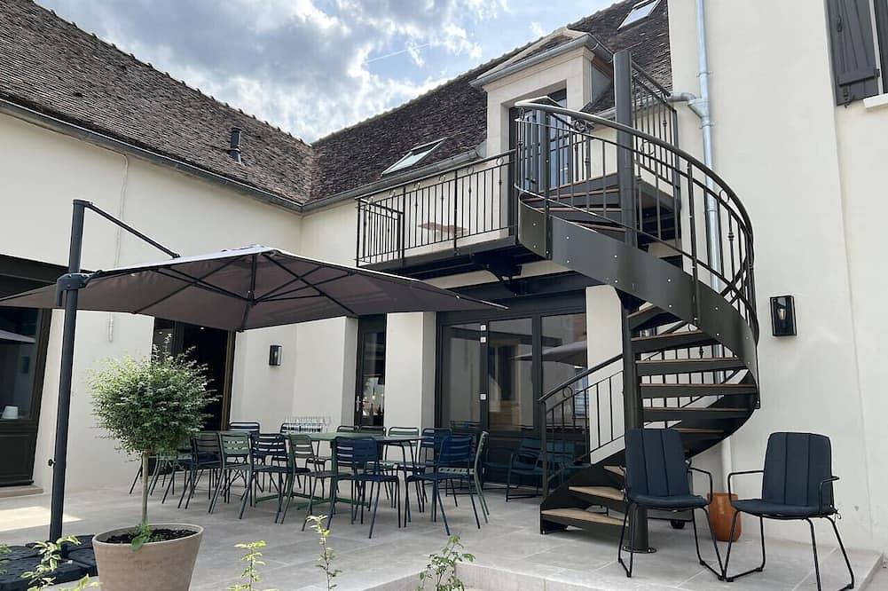 Entire apartment, Les Résidences Gueguen - The Studio in Chablis, Auxerre region