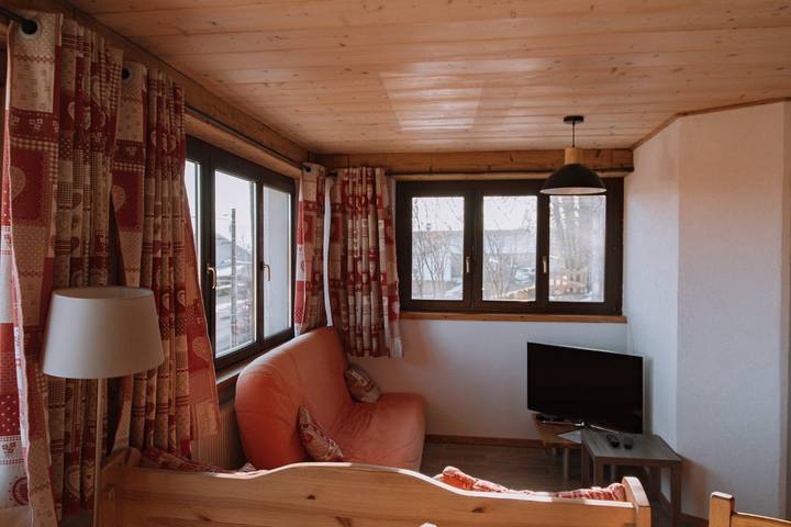 Gîte pour 2 personnes, avec jardin dans le Doubs - 4