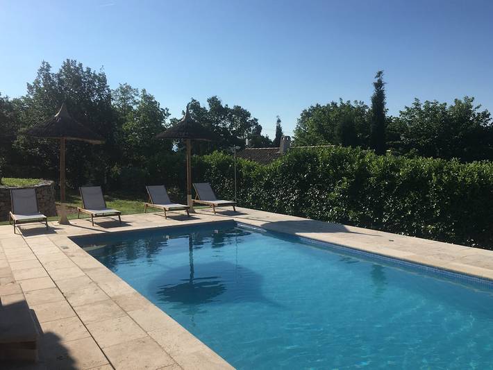 Chambre d’hôte pour 3 personnes, avec piscine et jardin à Montagnac-Montpezat