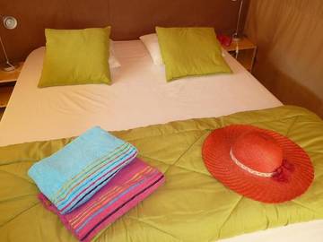 Glamping voor 5 Personen in Sainte-Sigolène, Centraal Massief, Afbeelding 3