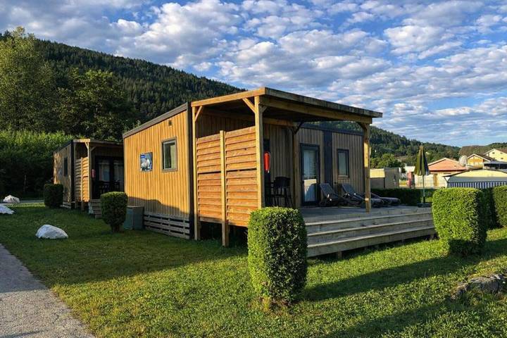 Camping für 4 Personen, mit Terrasse und Garten sowie Seeblick und Ausblick am Ossiacher See
