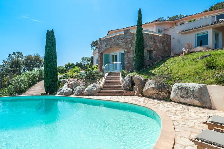 Ferienhaus für 13 Personen, mit Balkon und Terrasse sowie Garten und Pool in Porto-Vecchio - 4