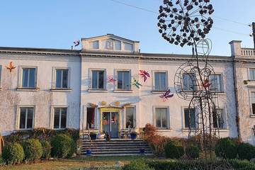 Ferienhaus für 25 Personen, mit Garten in Neukalen