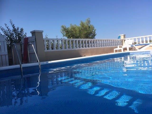 Casa de vacaciones para 8 personas, con piscina y jardín - 1