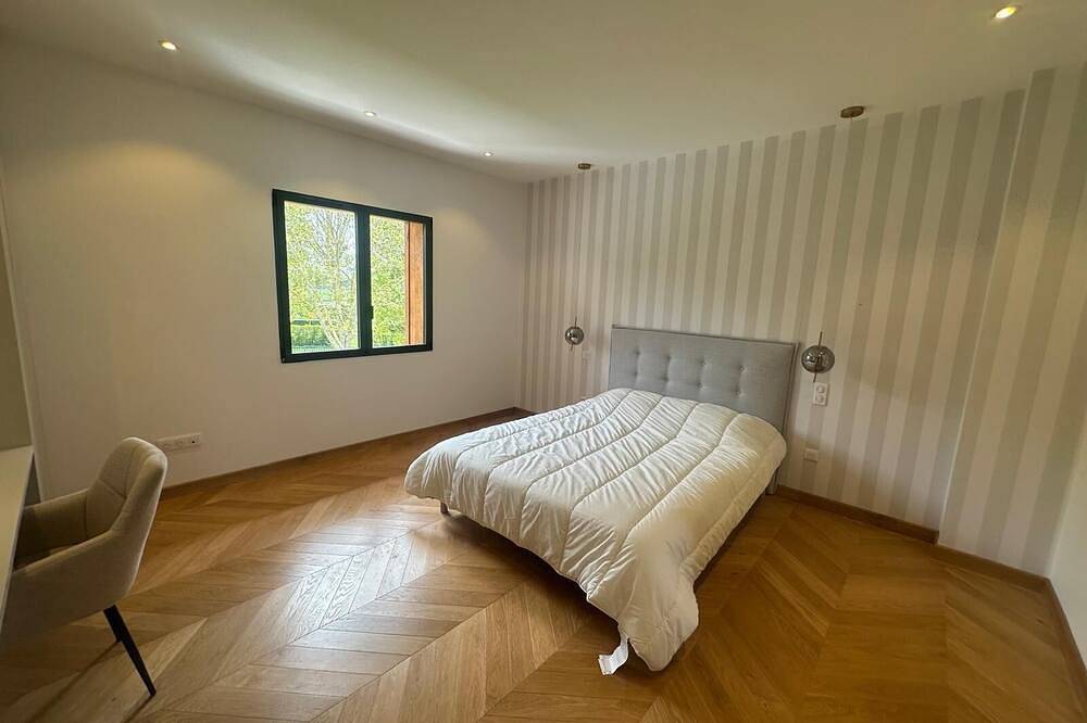 Superb New House In Deauville / Tourgeville 8 Mn Walk From The Sea in Tourgéville, Lisieux region