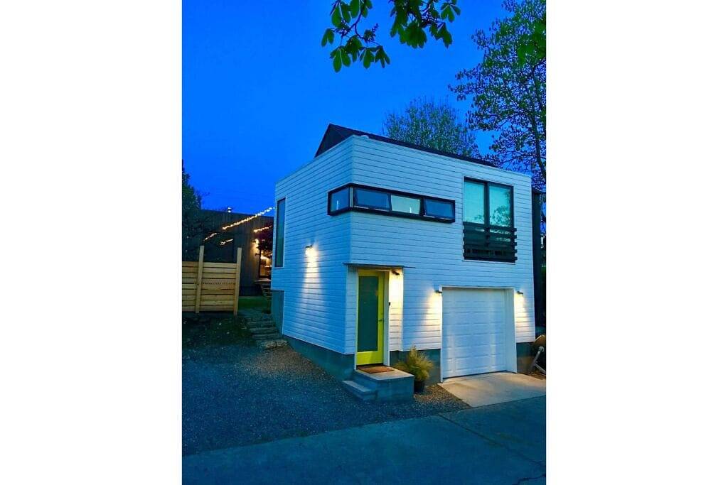 Bright Madison Valley Guest House in Seattle, Lake Washington